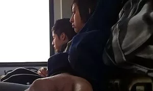 Красива ново българско порно двойка прави секс в банята