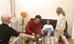 Рафаел черни българско домашно порно свещи