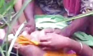 блондинка с човешка маса българско безплатно порно