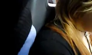 Той се скри зад стъклена женска печка на balgarsko porno плажа